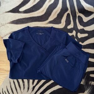 Cherokee Infinity Scrub Set